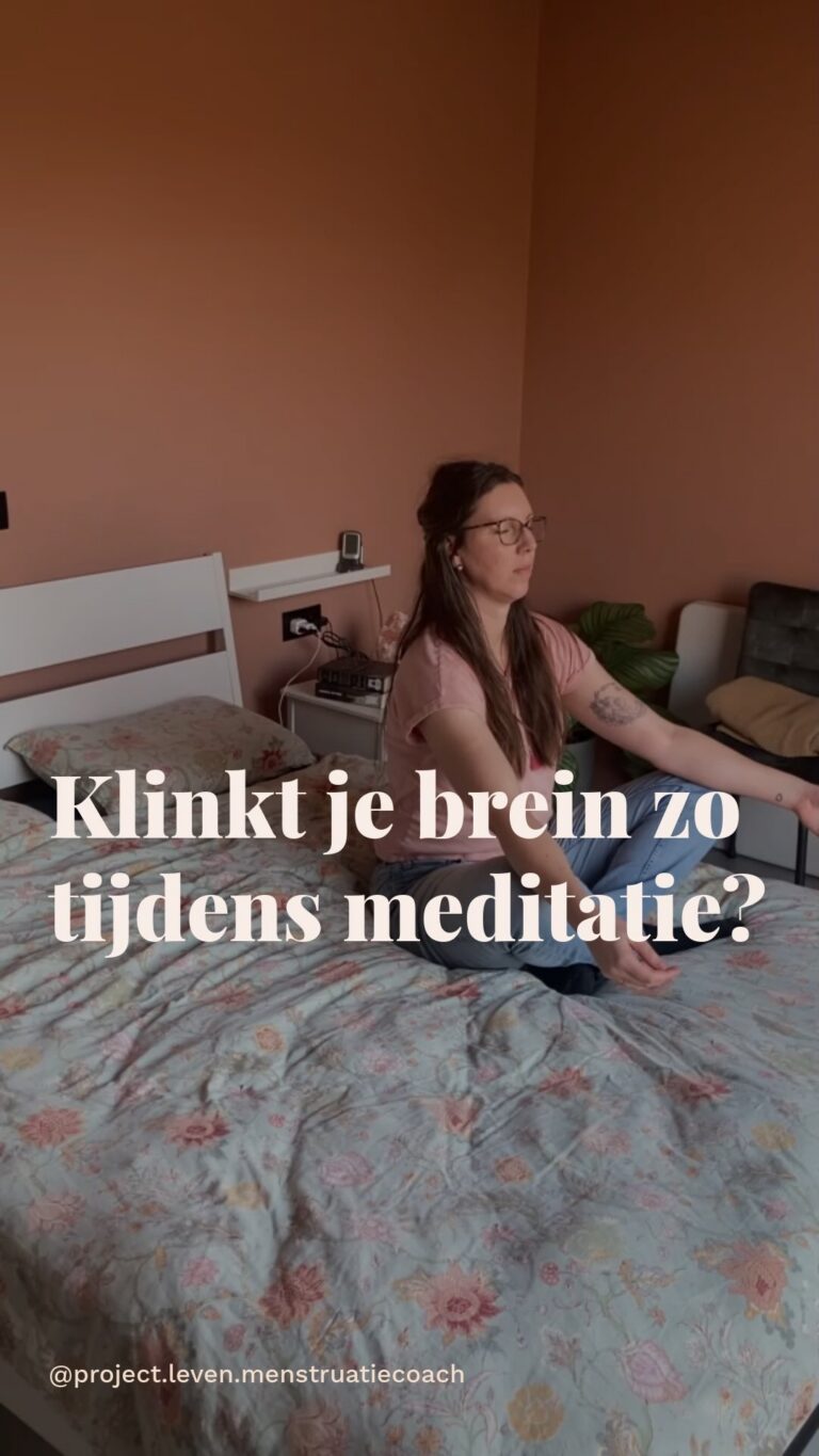 Instagram post from project.leven.menstruatiecoach. This post is in position 15.